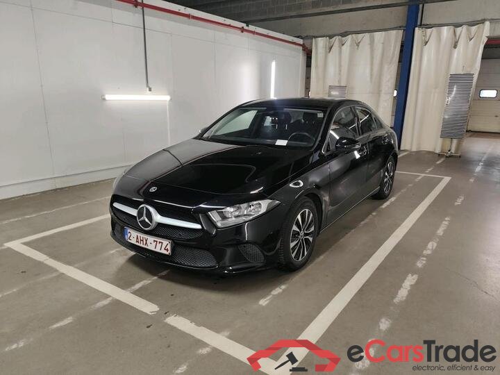 Mercedes A-Klasse Limousine A-Klasse Limousine A 180 Business Solution 100kW/136pk  4D/P Auto-7 #1