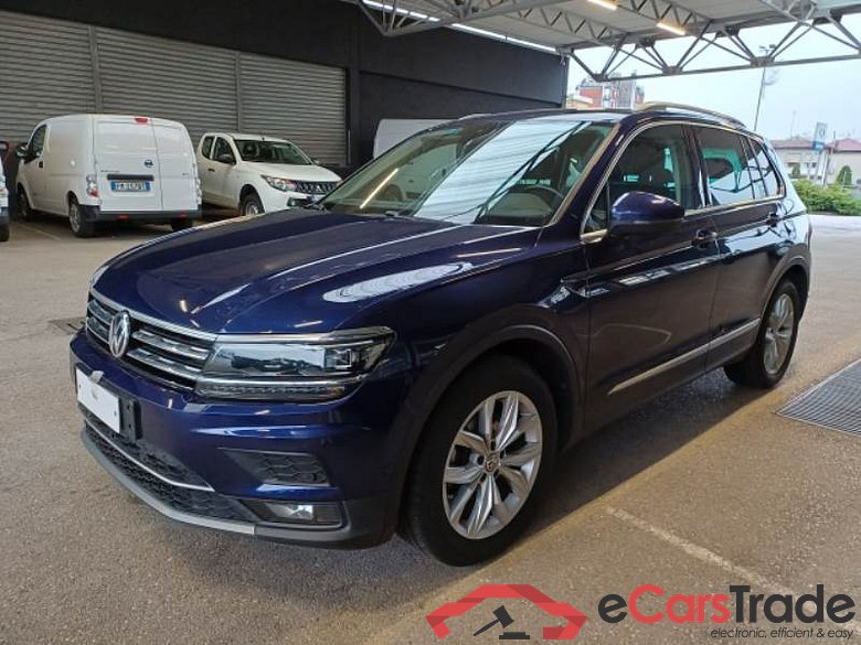 VOLKSWAGEN TIGUAN / 2016 / 5P / SUV 2.0 TDI SCR 110KW ADVANCED BMT DSG