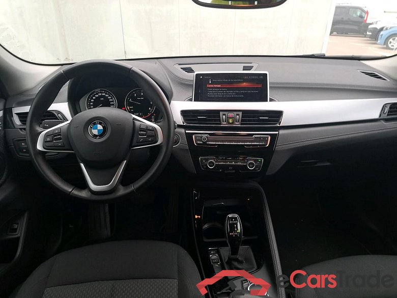 BMW X2 / 2017 / 5P / todoterreno sDrive18d #3