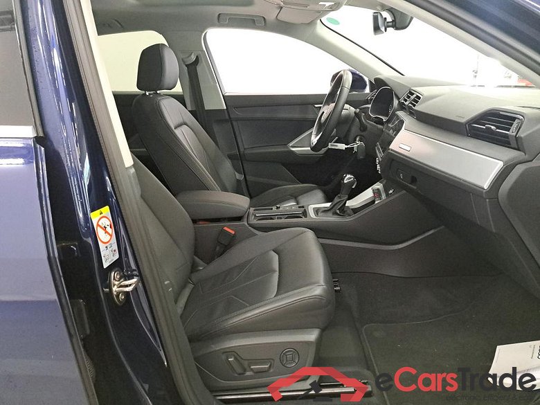 Audi Q3 Sportback 45 TFSI e S tronic Business edition 5d #3