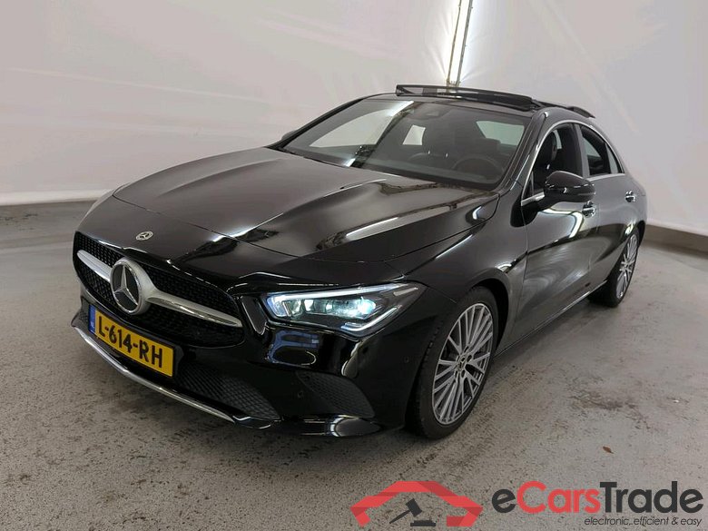 Mercedes-Benz CLA CLA 180 DCT Bus. Solution Luxury 4d + Pano #1