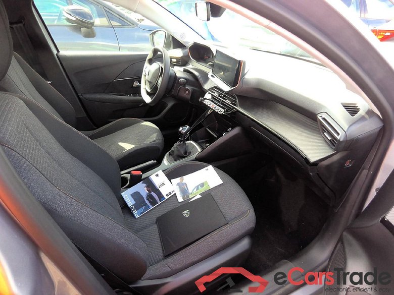 Peugeot 208 Style 1.2 Essence 101hp BVM6 #3