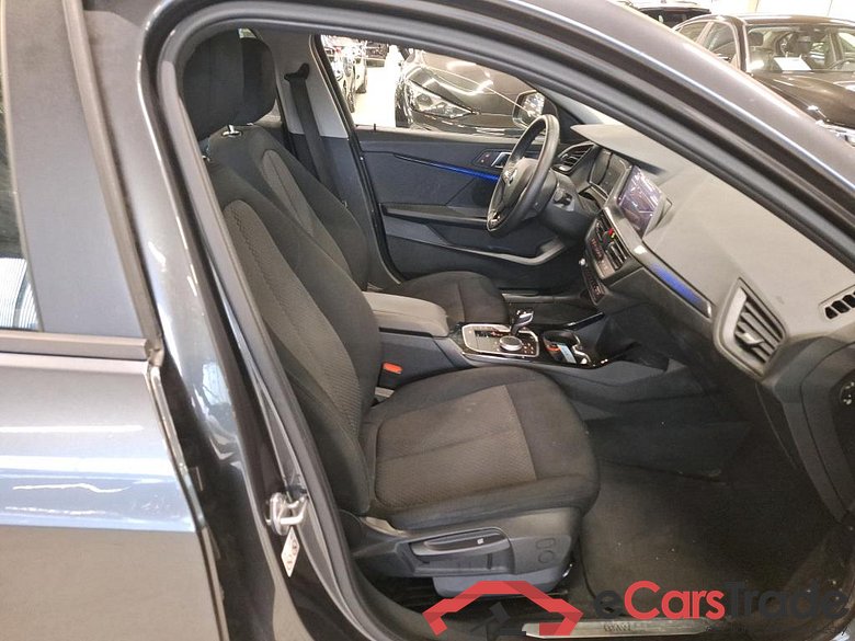 BMW - BMW 1 HATCH 116dA 116PK Advantage Pack Business & Live CockPit Nav Plus #3