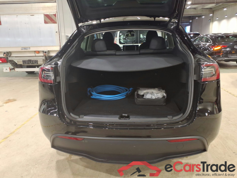 TESLA MODEL Y BEV AUTO RWD #3