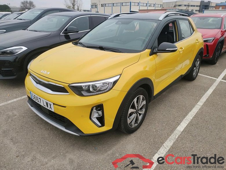 KIA Stonic / 2017 / 5P / todoterreno 1.0 T-GDi 88kW (120CV) MHEV iMT Drive #1