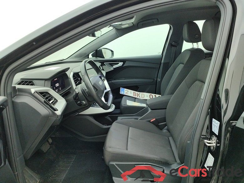 Audi Q4 e-tron 35 e-tron Attraction 5d #3