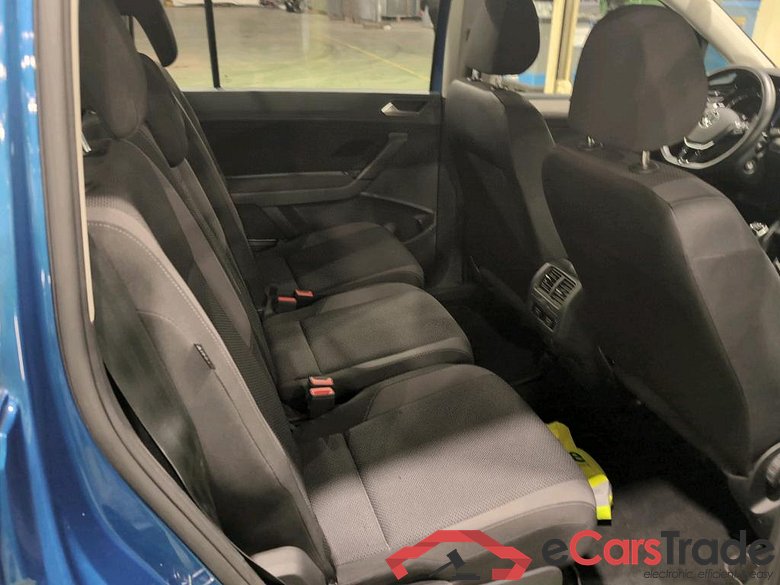 VOLKSWAGEN TOURAN 1.5 TSI TRENDLINE #6