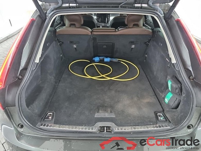 VOLVO V90 T8 Twin Engine AWD PHEV Momentum P 5D 287kW #5