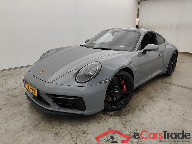 Porsche 911 Coupé Carrera 4 GTS 2d