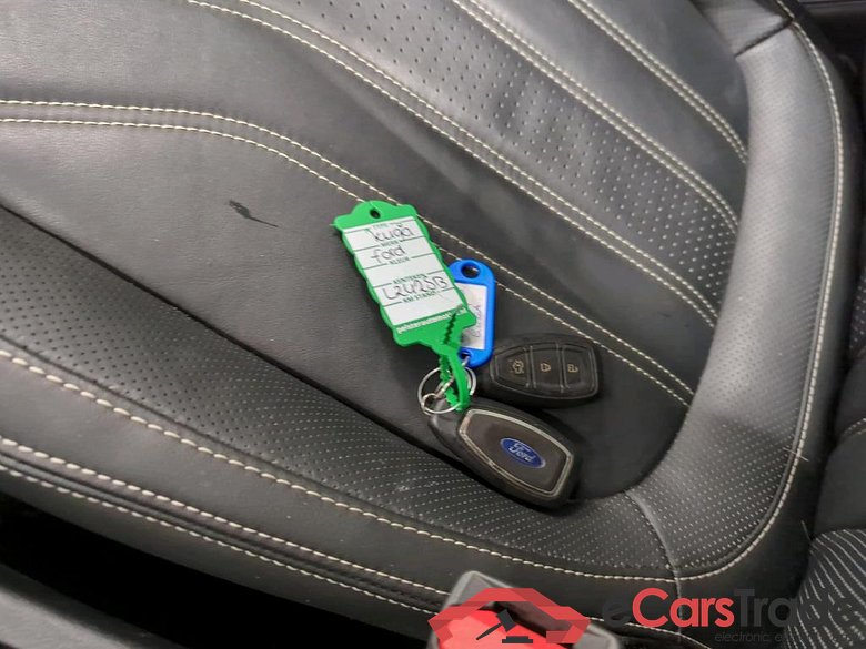 Ford Kuga Vignale 1.5 EcoBoost 150 pk 5d #4