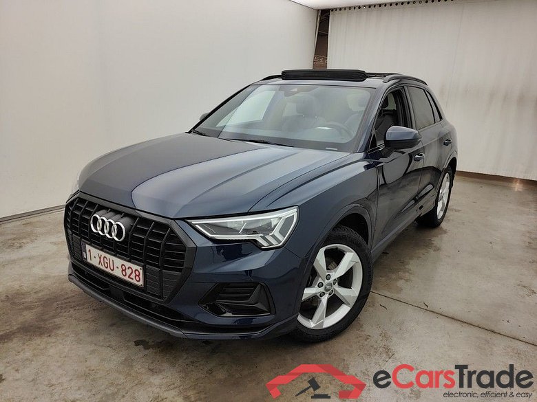 Audi Q3 35 TFSI S tronic Advanced 5d #1