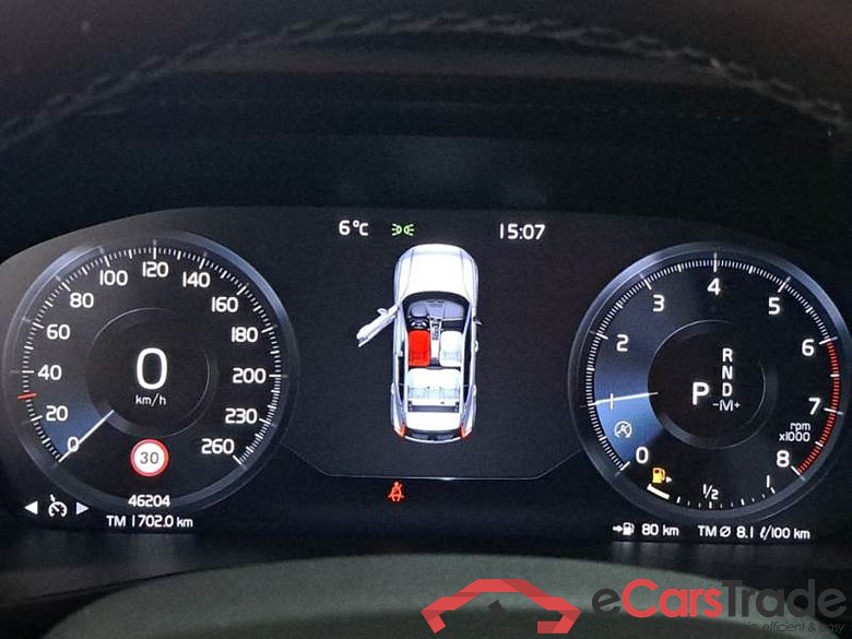 VOLVO XC40 / 2021 / 5P / SUV T2 AUTOMATICO CORE #4