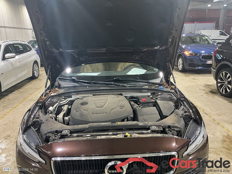 VOLVO V60 DIESEL - 2018 2.0 D3 Momentum Pro #6