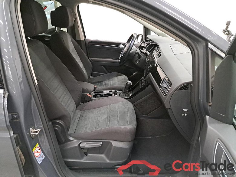 VOLKSWAGEN - VW  TOURAN TSi 150PK DSG Highline & Two Seat on third Row & Nav Discover Media & Power Foldable Trailer Hook  * PETROL * #3
