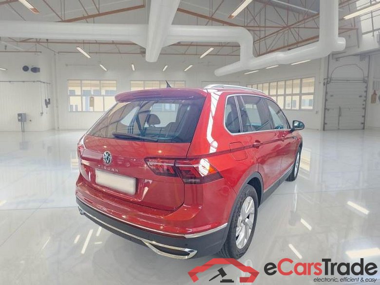 VOLKSWAGEN TIGUAN / 2020 / 5P / SUV 2.0 TDI SCR 110KW ELEGANCE DSG #2