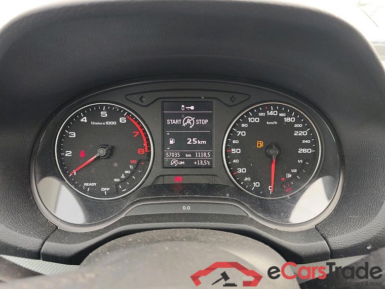 AUDI Q2 / 2016 / 5P / todoterreno Design 30 TFSI 85kW (116CV) #4