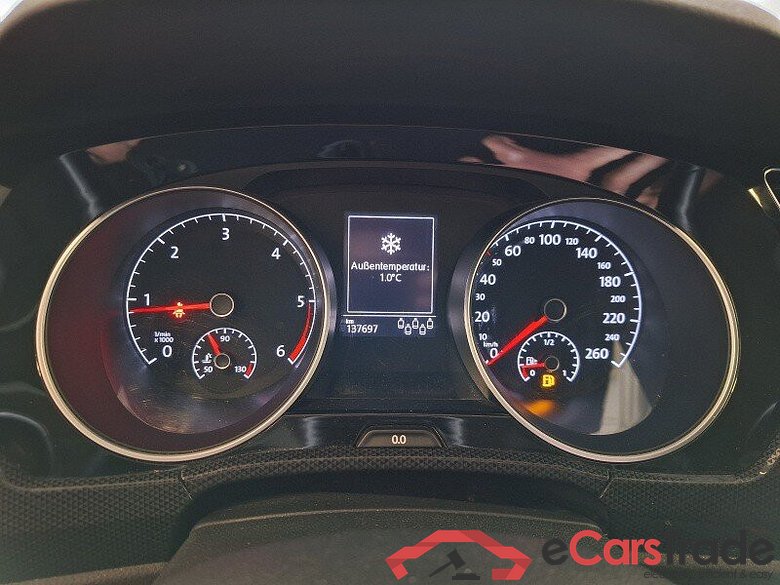 Volkswagen Touran (5T1)(04.2015->) DE - Van5 2.0 TDI BMT/Start-Stopp EU6d-T, United, 2020 - 2020 #6