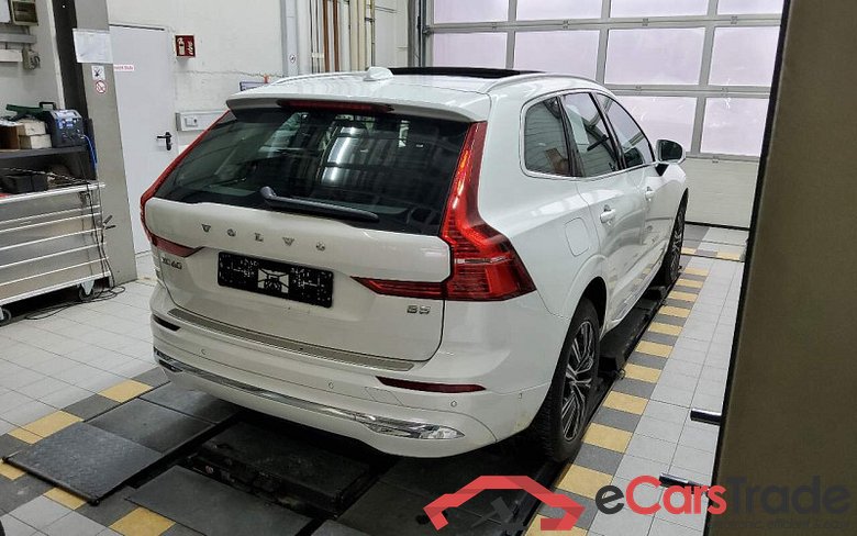 Volvo XC60 (03.2017->) DE - SUV5 B5 (Benzin) 2WD EU6d, Inscription Mild-Hybrid (EURO 6d), (Facelift) 20 #3