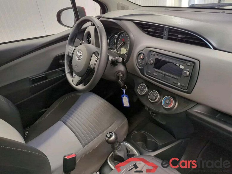 TOYOTA Yaris 1.0 VVT-i Comfort #3