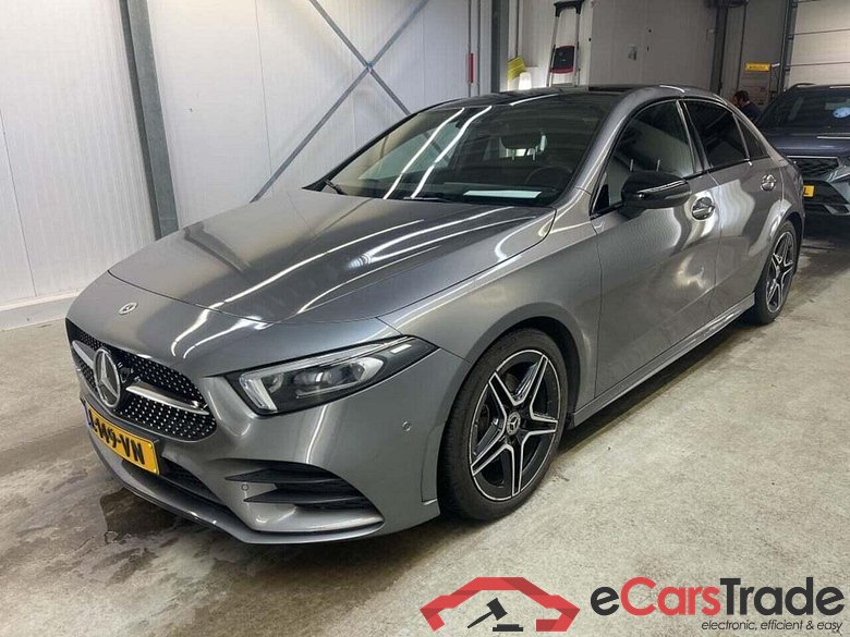 MERCEDES-BENZ A-klasse 180 Bns Sol. AMG