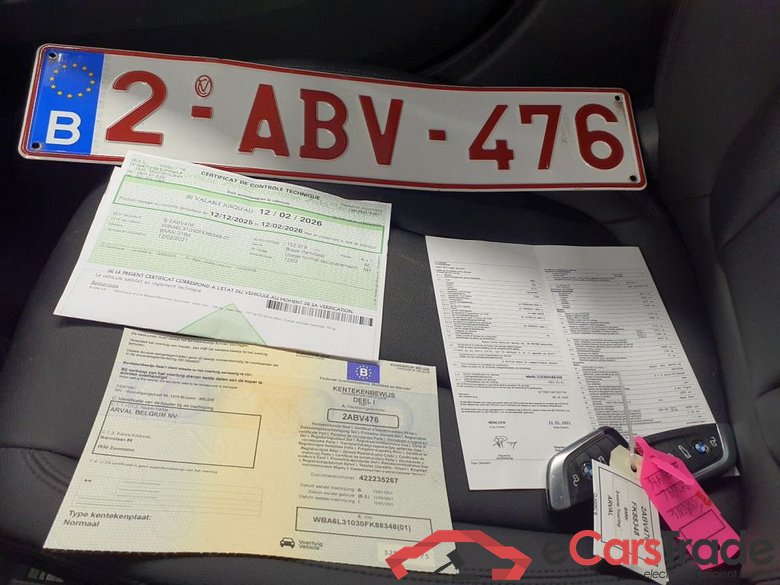 BMW 3 Reeks Touring 318dA (100 kW) 5d #4