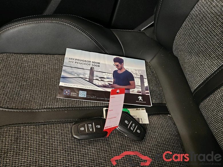 Peugeot 5008 Blue Lease Premium PureTech 130 EAT 5d #4