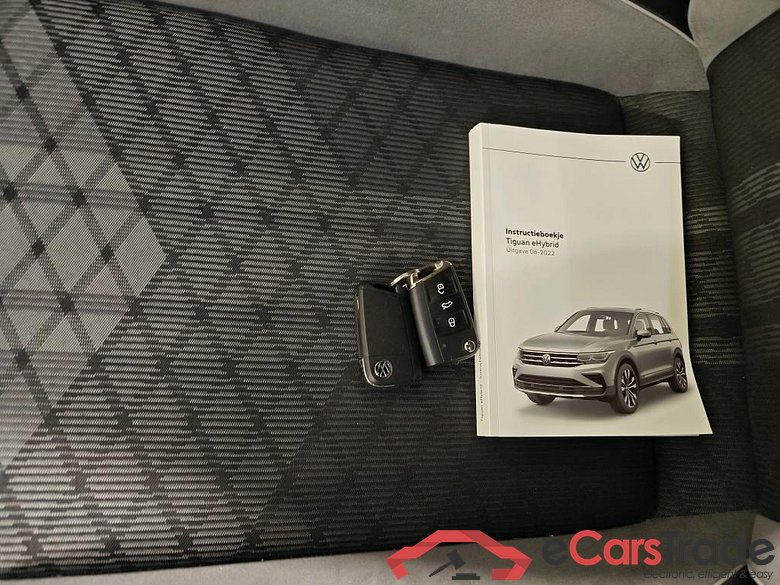 Volkswagen Tiguan 1.4 TSI eHybr 180kW DSG R-Line Business+ 5d +  R-Line Exterieurpakket Black Style #4