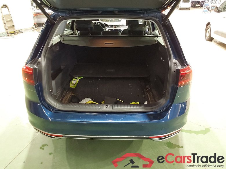 VOLKSWAGEN PASSAT VARIANT GTE - 2020 1.4 TSI PHEV GTE Business DSG #3