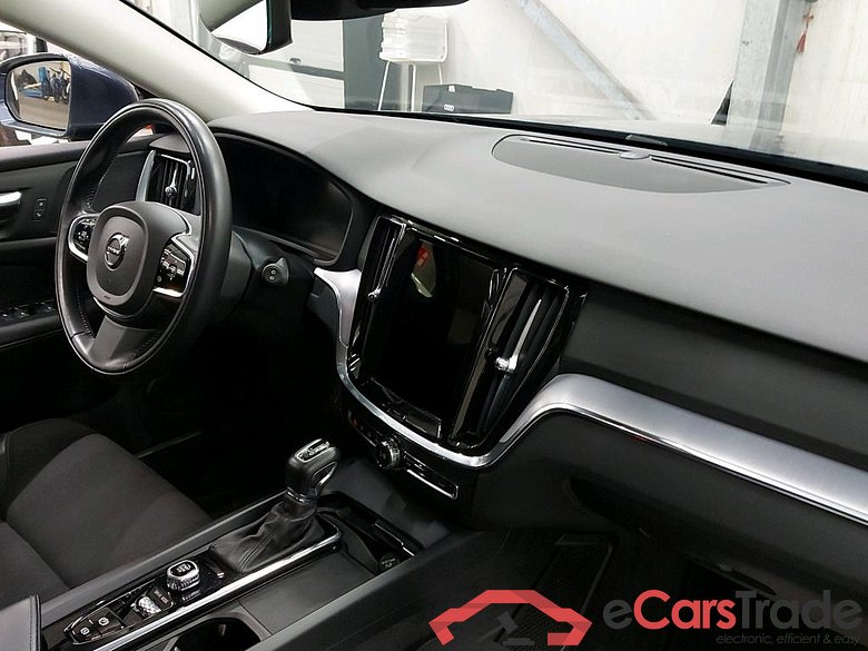 VOLVO - VOL V60 D3 150PK Geartronic Momentum Pro & Pack Business & IntelliSafe Surround #3