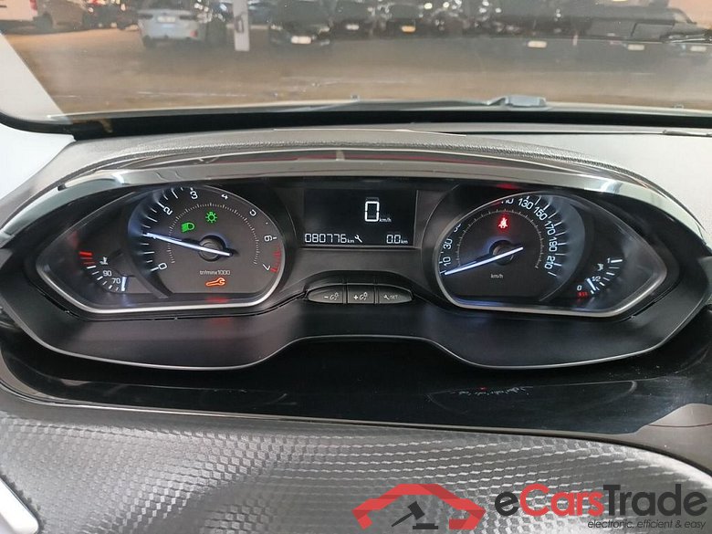 Peugeot 2008 1.2 Puretech 61kW S&S Active 5d #6