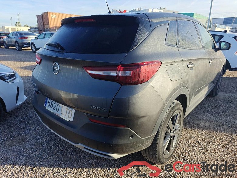 OPEL Grandland X / 2017 / 5P / todoterreno 1.2 Turbo Design Line EPARTNERS #2