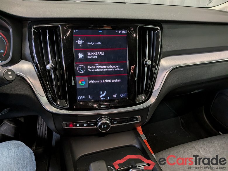 VOLVO V60 2.0 B3 Mom. Adv. #5