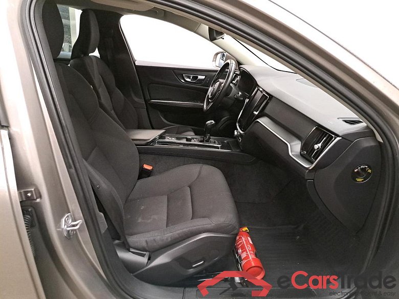 VOLVO - VOL V60 D4 190PK With Sensus Navigation & Semi Auto Foldable Trailer Hook #3