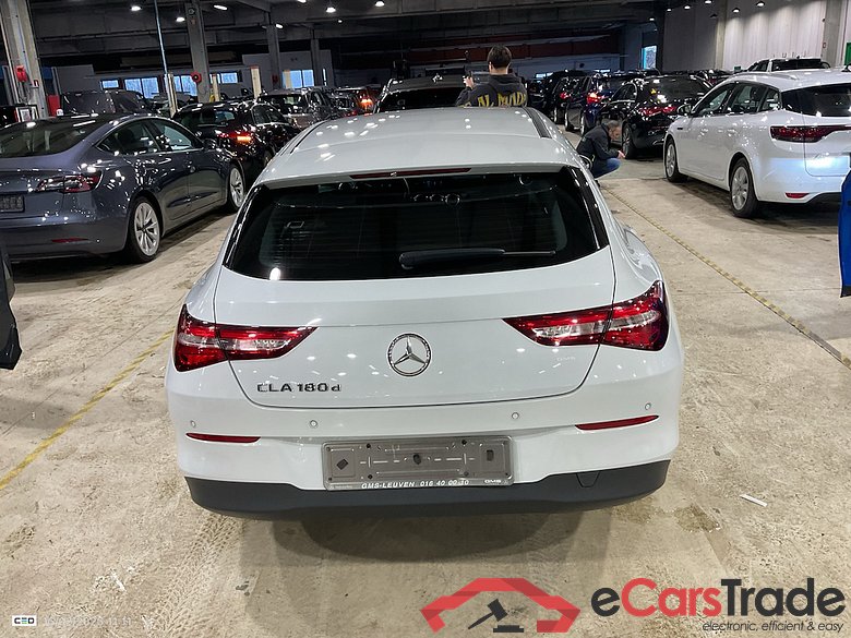 MERCEDES-BENZ CLA SHOOTING BRAKE 2.0 CLA 180 D BUS SOLUTION ESSENTIAL #5