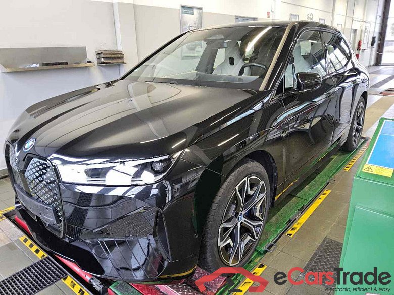 BMW iX (I20)(07.2021->) DE - SUV5 xDrive40, xDrive40, 2021 - 2025