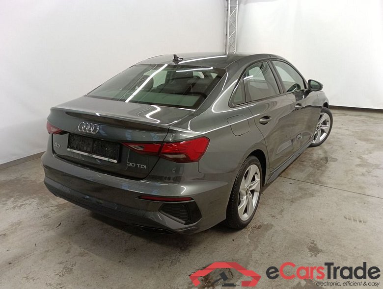 Audi A3 Berline 2.0 TDi 30 85kW S tronic S line Bus. Ed 4d #2