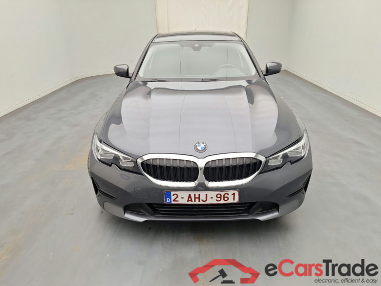 BMW, 3-serie '18, BMW 3 Reeks Berline 330e (215 kW) 4d #1