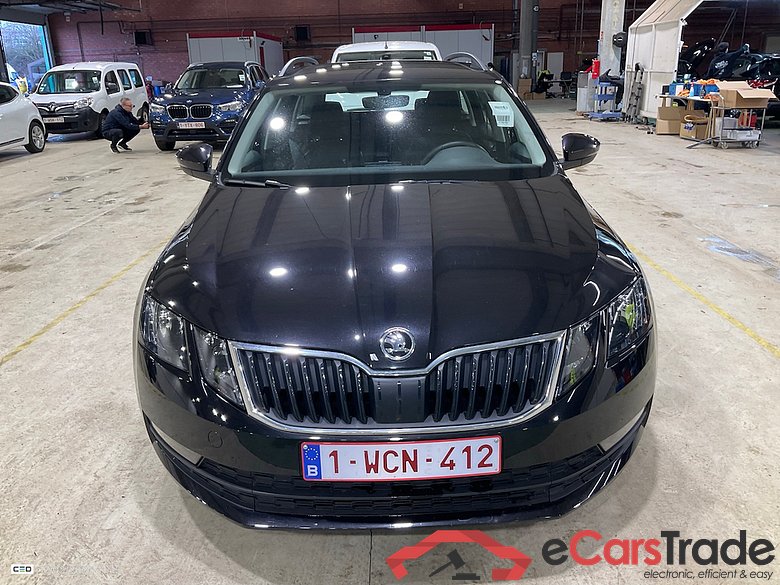 SKODA OCTAVIA COMBI - 2017 1.0 TSI Ambition #2