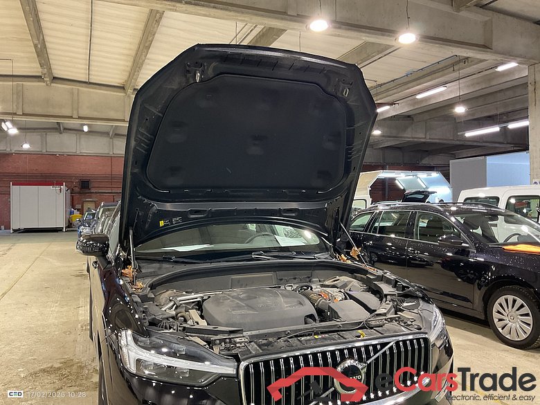 VOLVO XC60 - 2017 2.0 T6 AWD PHEV Inscription Expression #6