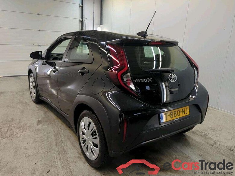TOYOTA Aygo X 1.0 VVT-i MT Play #6