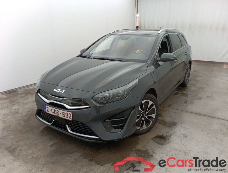 KIA cee'd Sportswagon Business Line 1.6 GDi PHEV DCT 5d #1