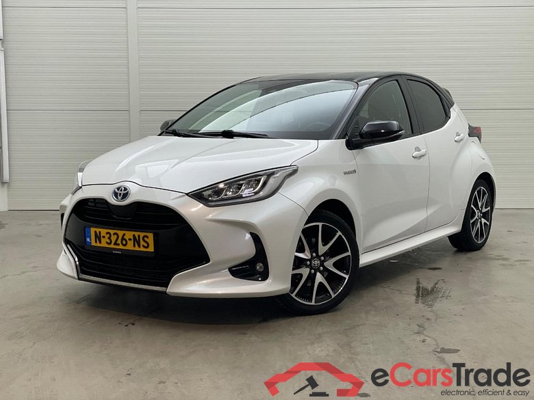 TOYOTA Yaris 1.5 Hybrid Launch Edition #1