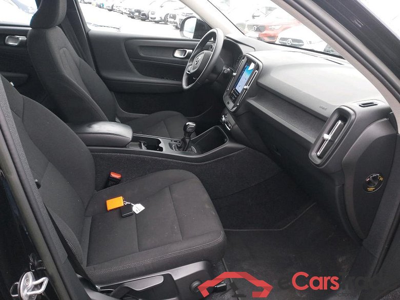 VOLVO XC40 / 2021 / 5P / todoterreno 1.5 T2 Essential #6