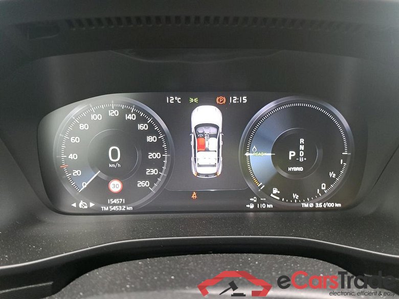 VOLVO XC40 / 2017 / 5P / todoterreno 1.5 T4 Twin Recharge R-Design Auto #4