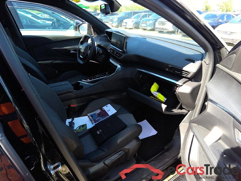 Peugeot 5008 Allure Pack Hybrid 136 (e-DCS6) #3