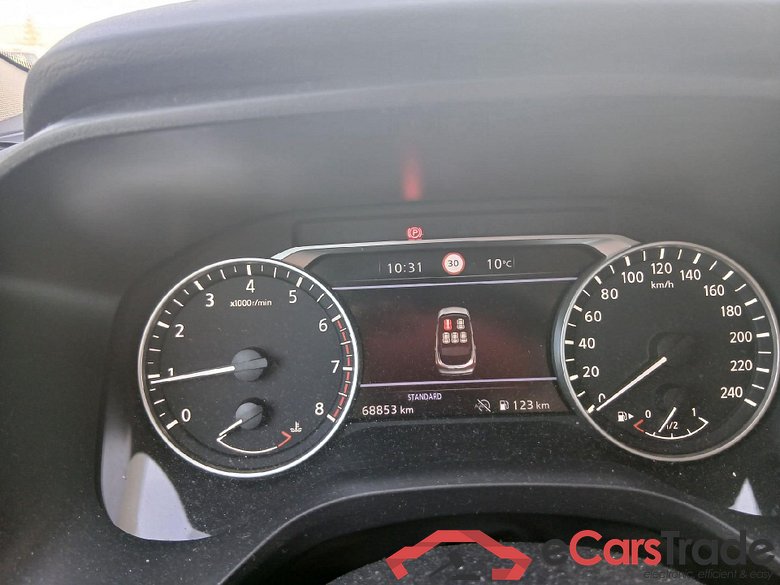 NISSAN QASHQAI / 2021 / 5P / todoterreno DIG-T 103kW (140CV) mHEV 4x2 Acenta #4