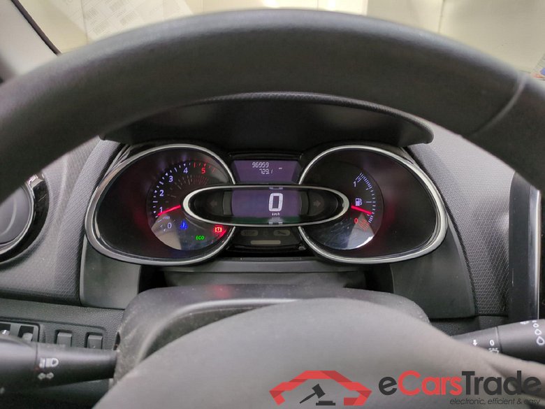 Clio IV Air MediaNav 1.5 dCi 75CV BVM5 E6 #6