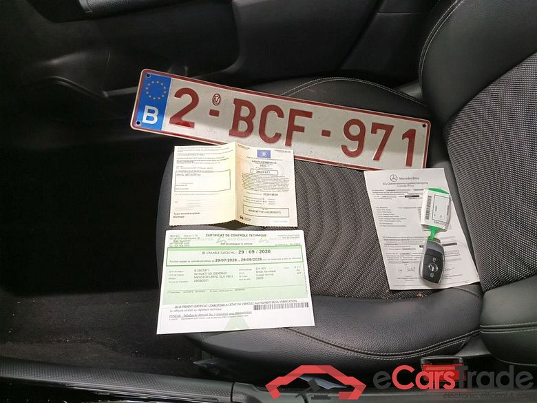 Mercedes-Benz GLA GLA 180 d Business Solution 5d #4