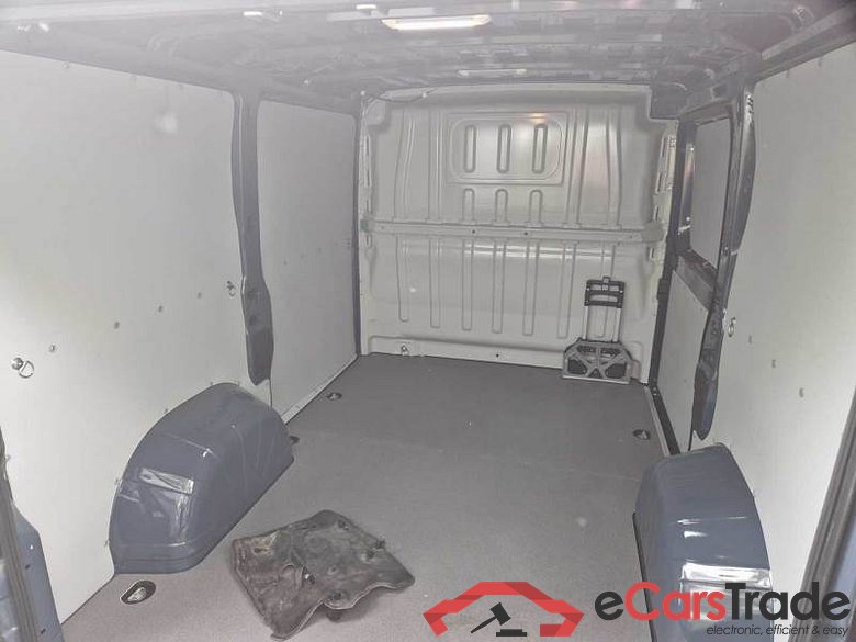 PEUGEOT BOXER / 2014 / 4P / FURGONE 330 L1H1 2.2 BLUEHDI 120CV SeS #5