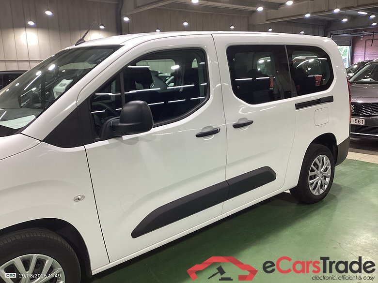 CITROAu2039N Berlingo 1.2 PURETECH 110 S-S LIVE XL 6.3 #3